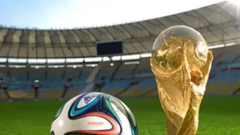 卢卡库击败利物浦再斩一球，达成个人400球里程碑