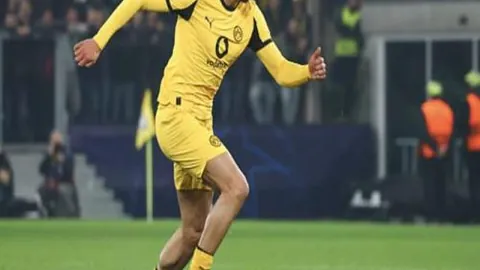 詹姆斯解析肯纳德三分绝杀：出手即稳